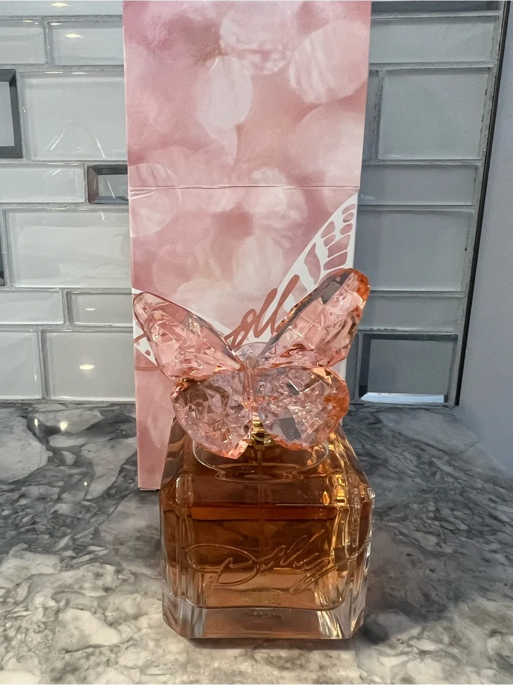 Dollcake feminine perfume